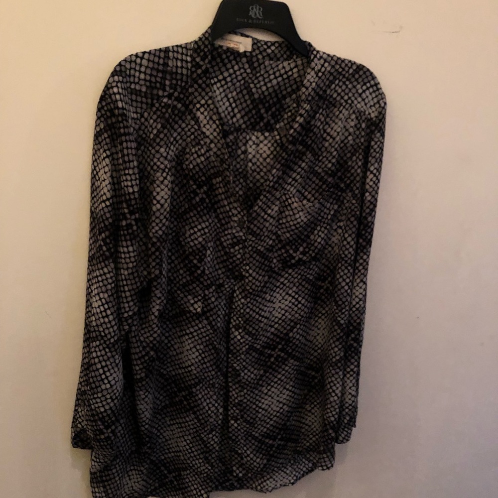 Vince Camuri Button down snakeskin pattern